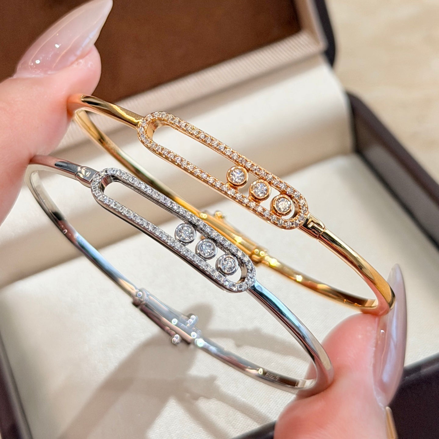 [ELAN LUXE]Move Pav Diamond Bangle Bracelet M