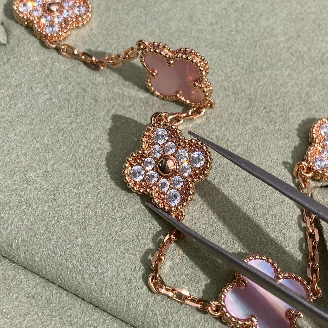 [ELAN LUXE]CLOVER 10 MOTIFS DIAMOND PINK MOP NECKLACE