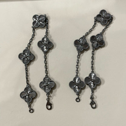 [ELAN LUXE]CLOVER 5 MOTIF BLACK BRACELET