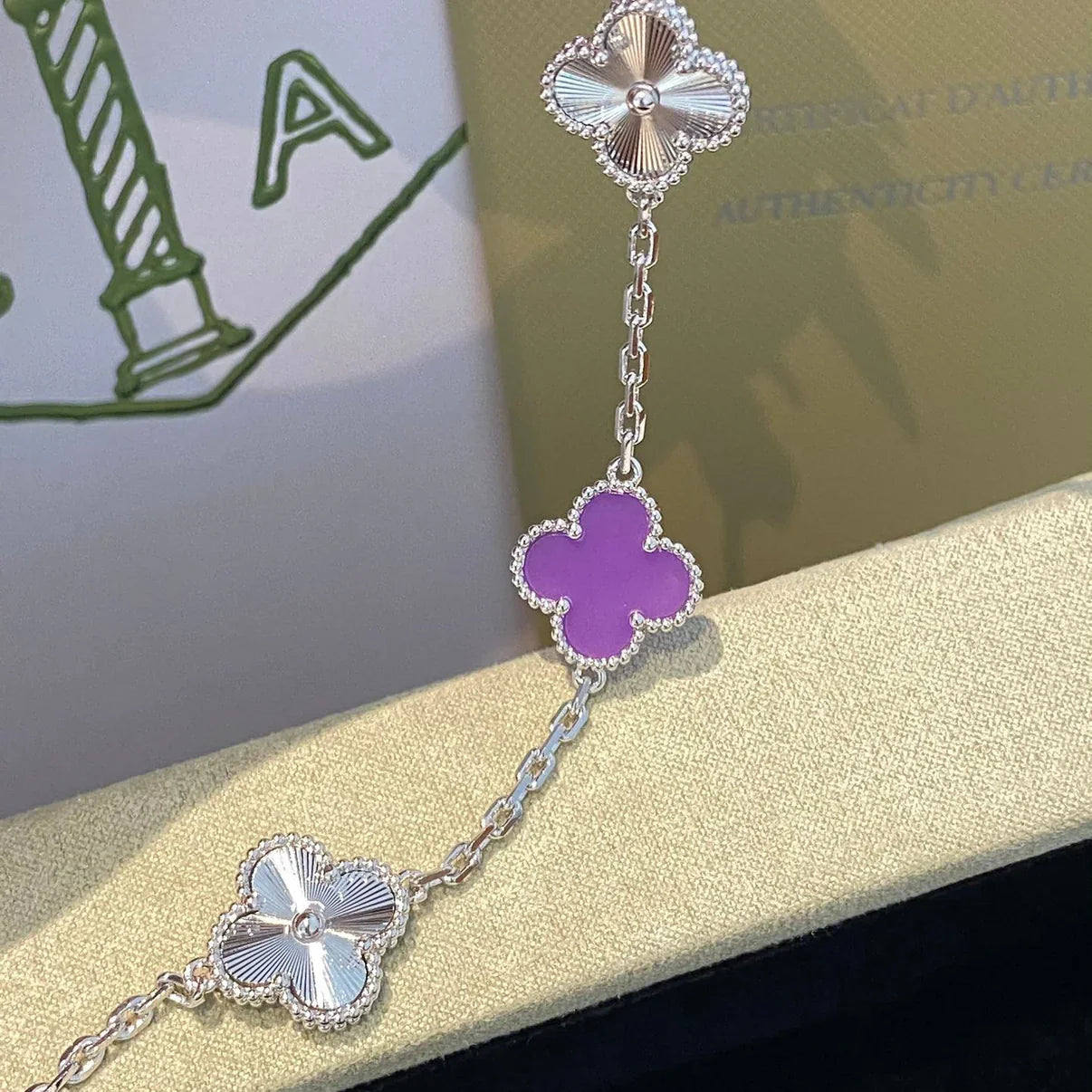 [ELAN LUXE] CLOVER 5 MOTIF VIOLET BRACELET COLLECTION