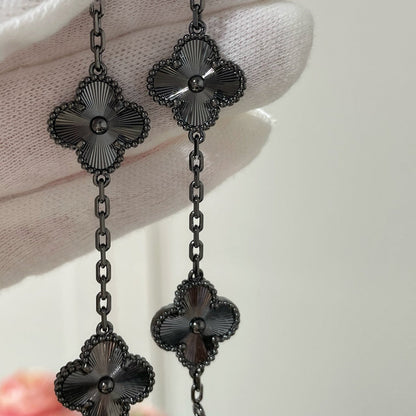 [ELAN LUXE]CLOVER 5 MOTIF BLACK BRACELET