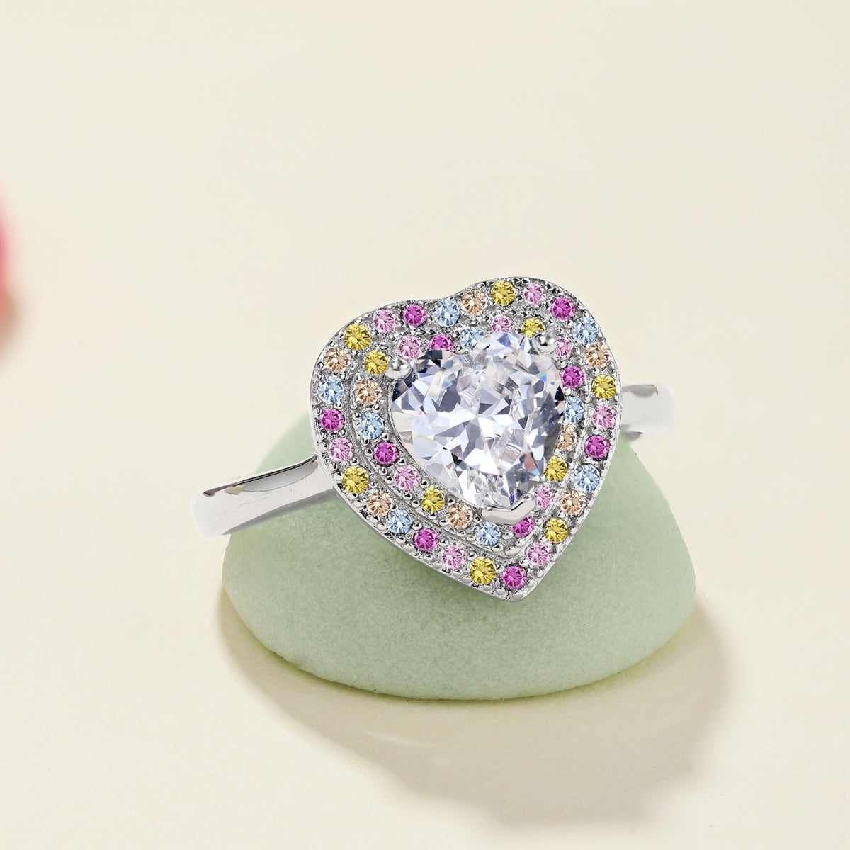 [ELAN LUXE]Delicate Ebullient Heart Shape Wedding Ring