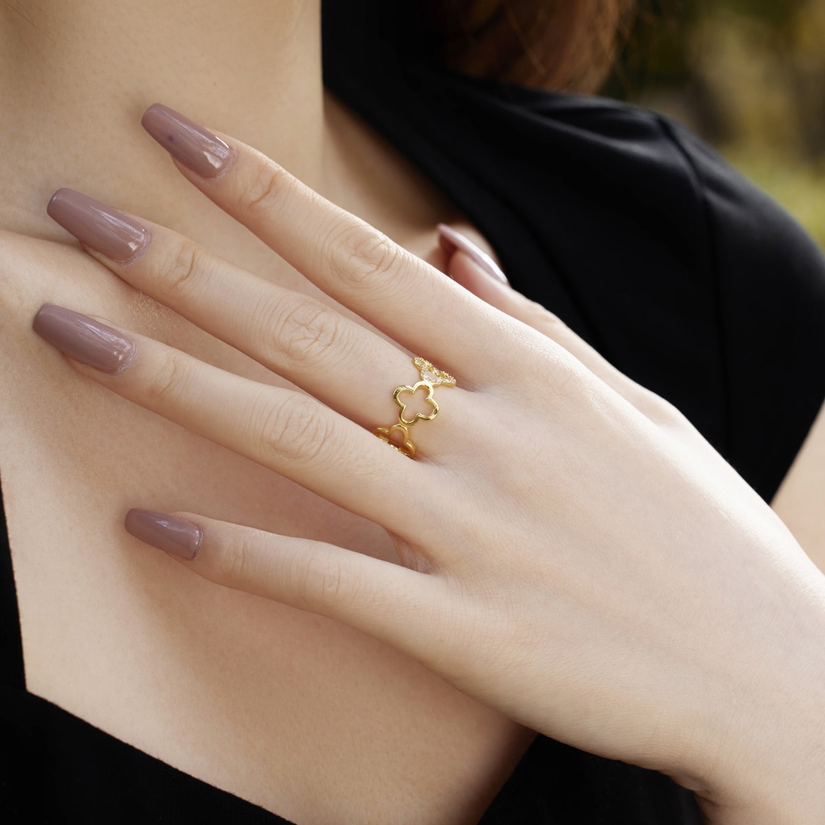 [ELAN LUXE]Hollow Design Four-Leaf Clover Flower Shape Ring