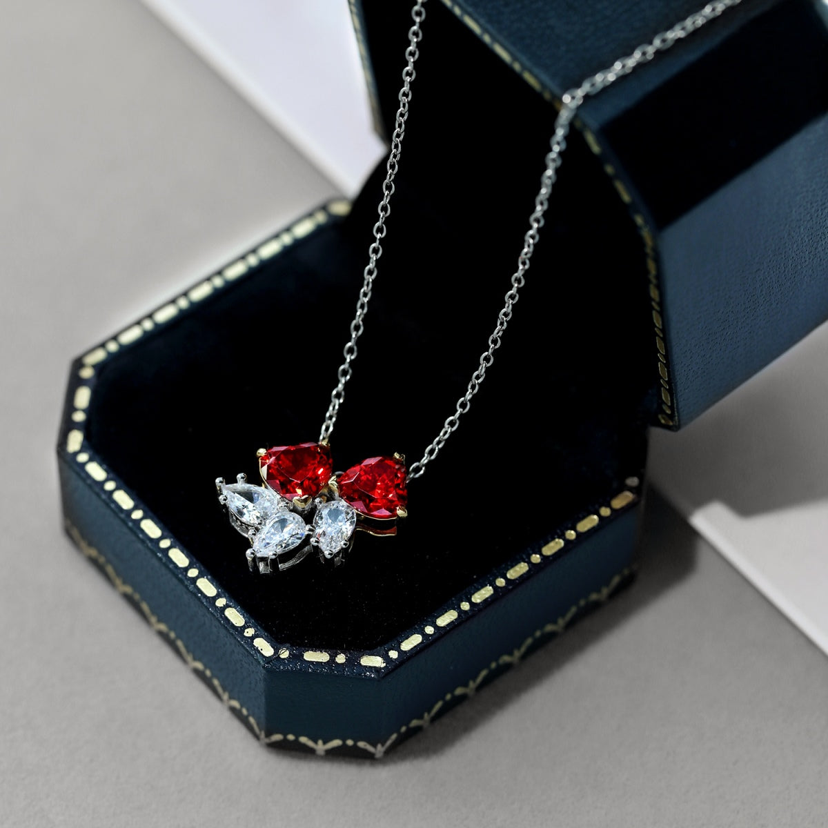 [ELAN LUXE]Dainty Red Heart Necklace