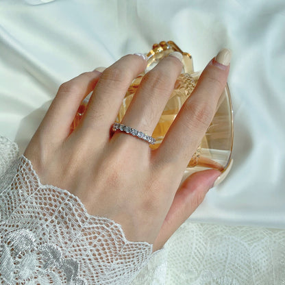 [ELAN LUXE]Sparkling Round Cut Tennis Ring
