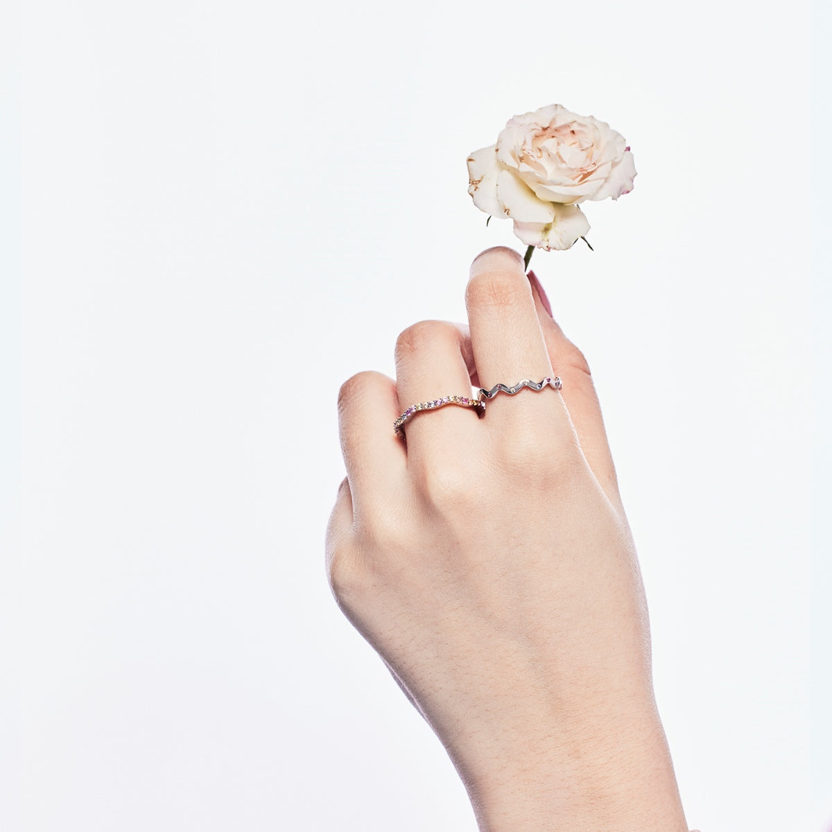[ELAN LUXE]Ornate Vibrant Round Cut Daily Ring