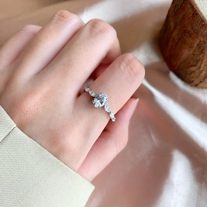 [ELAN LUXE]0.75 Carat Luxurious Vibrant Elongated Cushion Cut Daily Ring