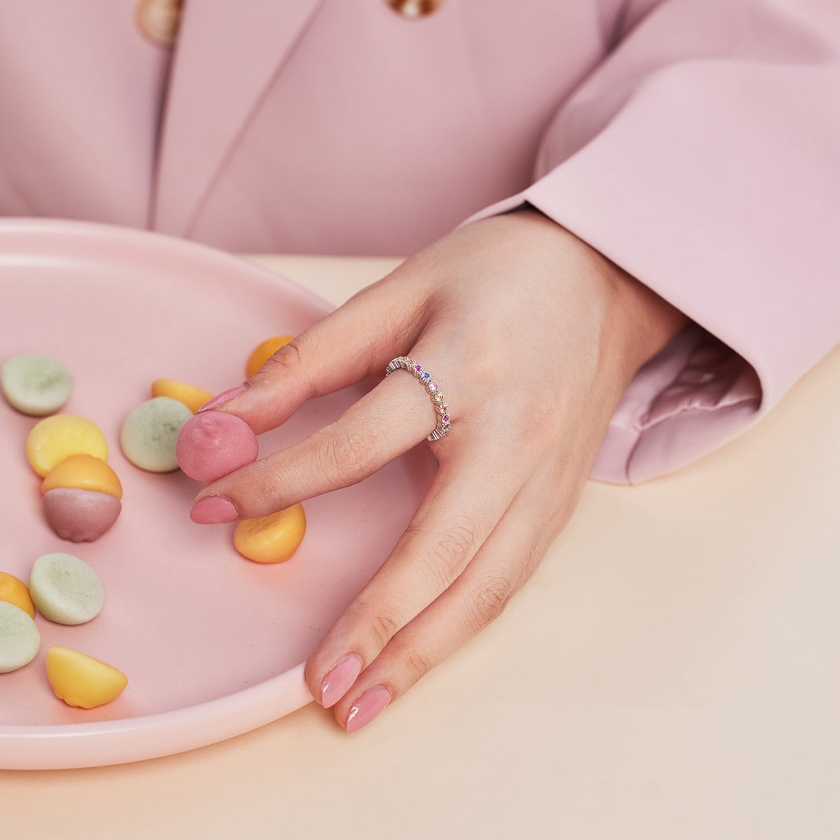 [ELAN LUXE]Unique Scintillating Round Cut Daily Ring