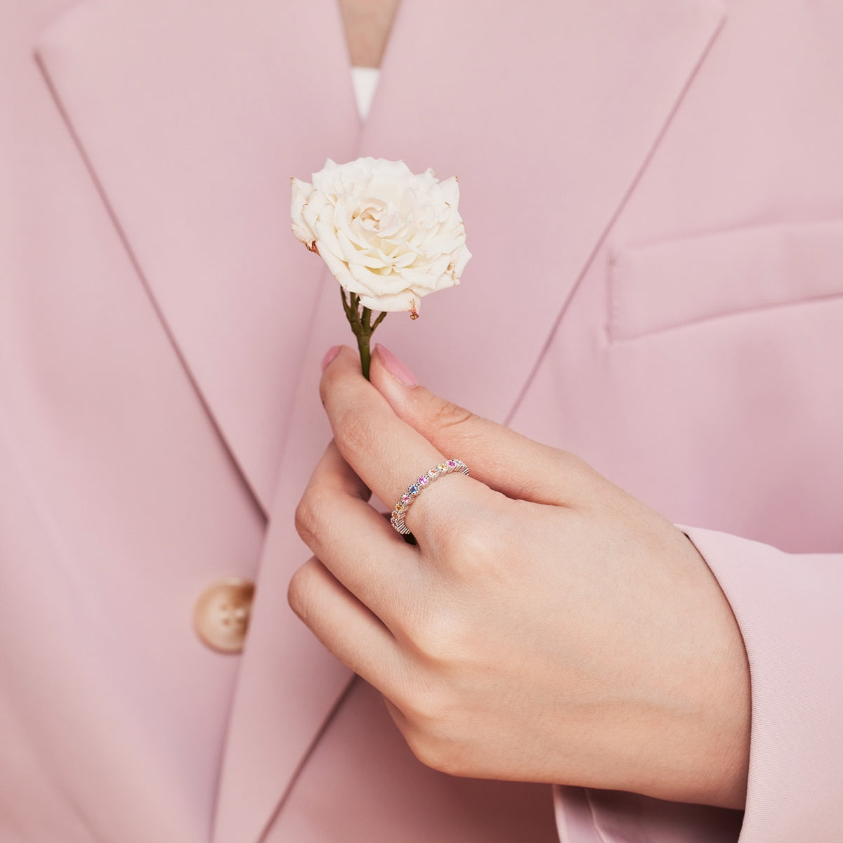 [ELAN LUXE]Unique Scintillating Round Cut Daily Ring