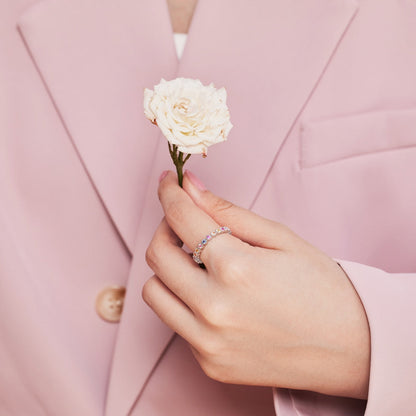 [ELAN LUXE]Unique Scintillating Round Cut Daily Ring