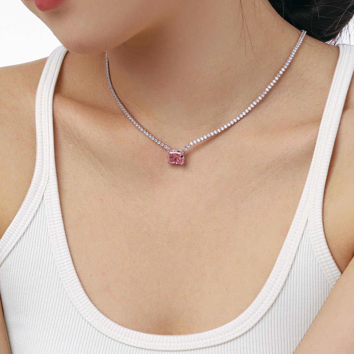 [ELAN LUXE]4.0 Carat Elegant Radiant Cut Necklace