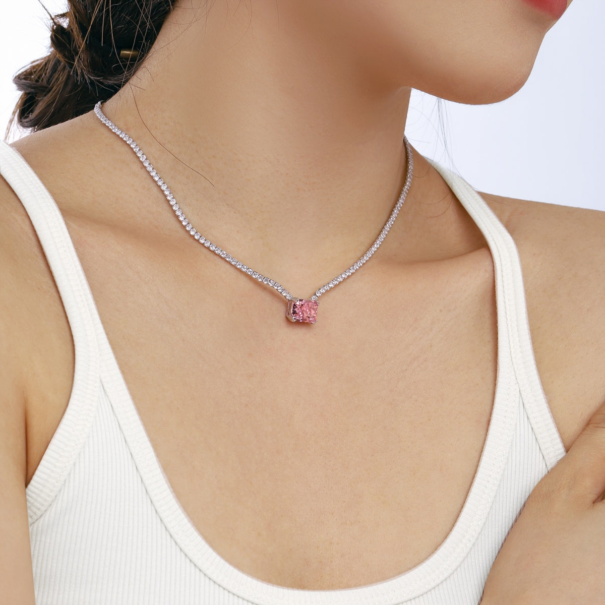 [ELAN LUXE]4.0 Carat Elegant Radiant Cut Necklace