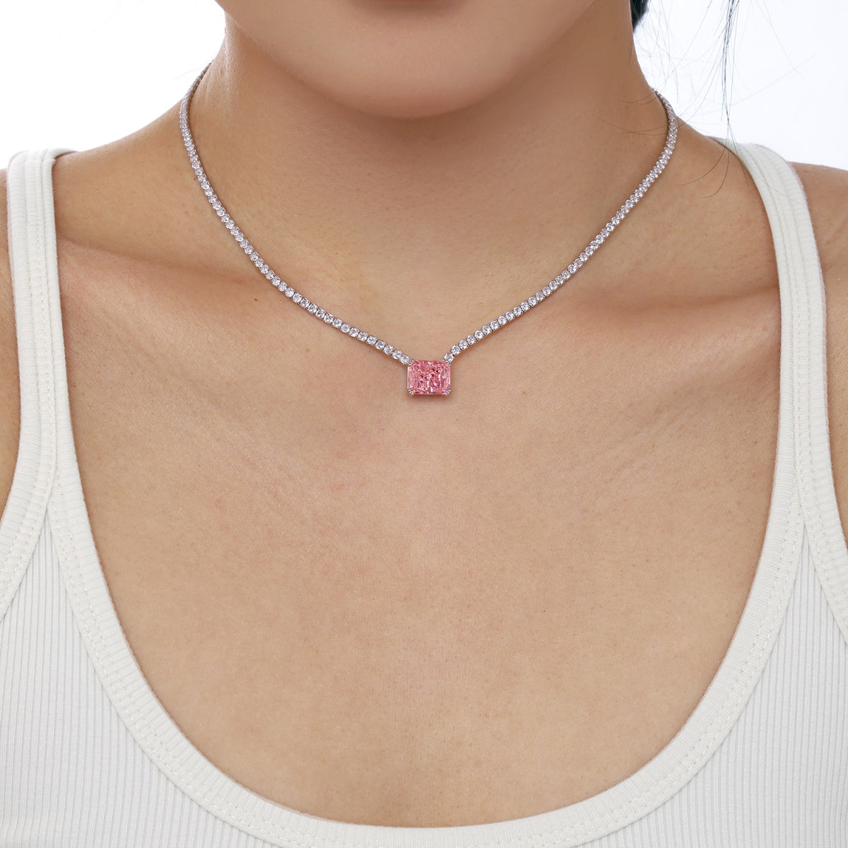 [ELAN LUXE]4.0 Carat Elegant Radiant Cut Necklace