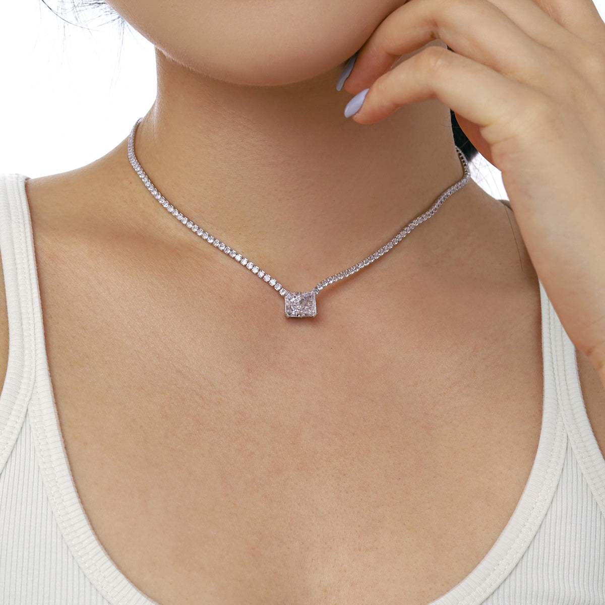 [ELAN LUXE]4.0 Carat Elegant Radiant Cut Necklace