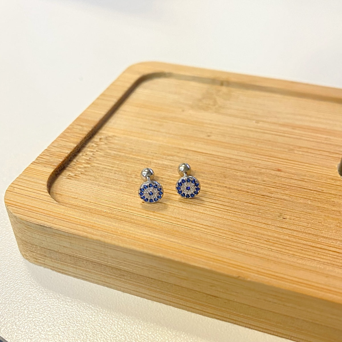 [ELAN LUXE]Devil's Eye Ear Bone Nail Earrings