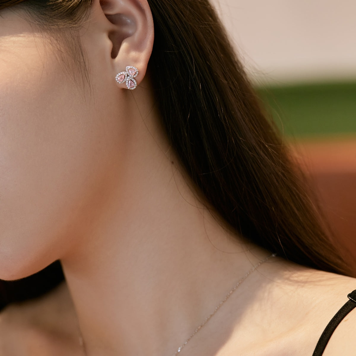 [ELAN LUXE]Ornate Flower Shape Pear Cut Lover Earrings