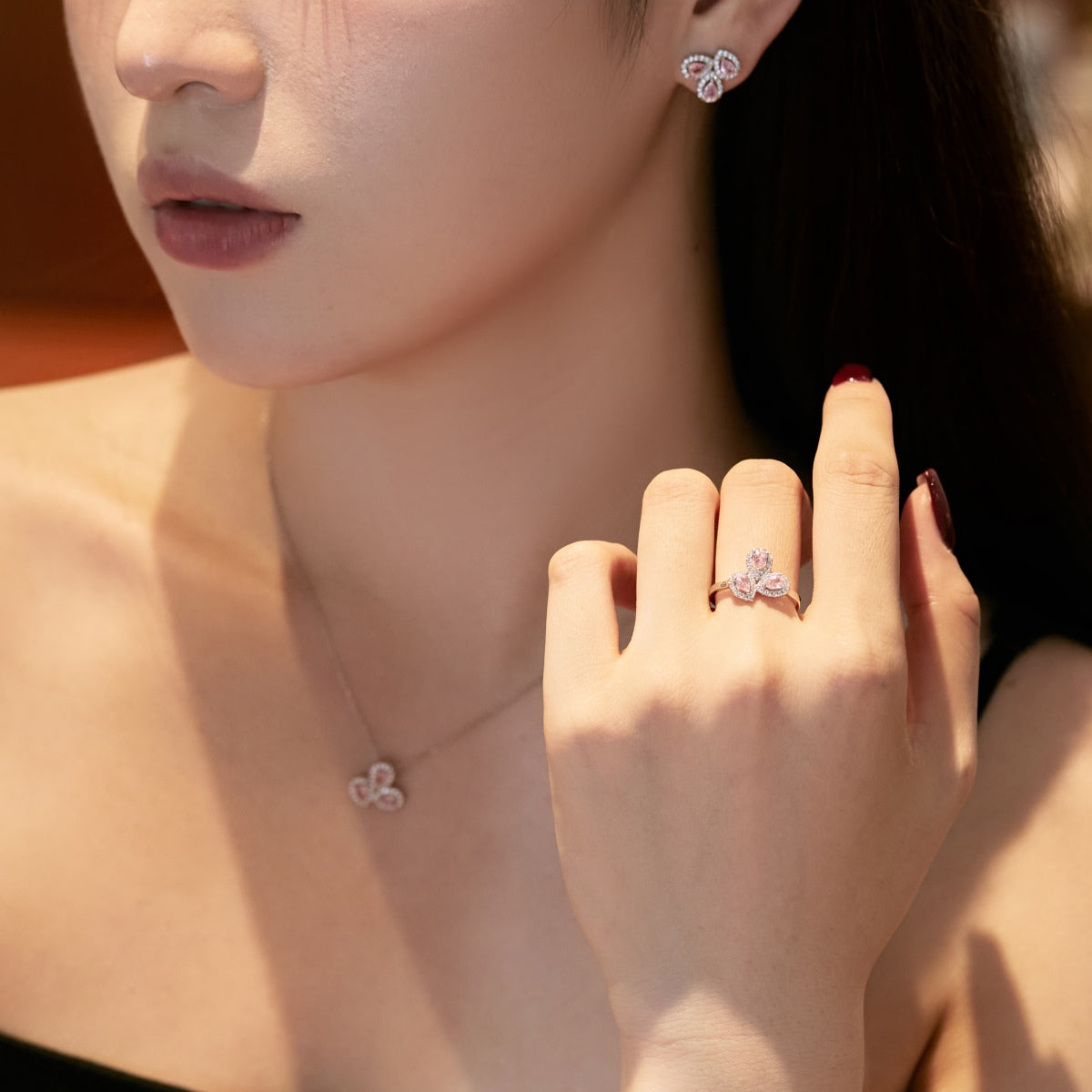 [ELAN LUXE]Ornate Flower Shape Pear Cut Lover Earrings