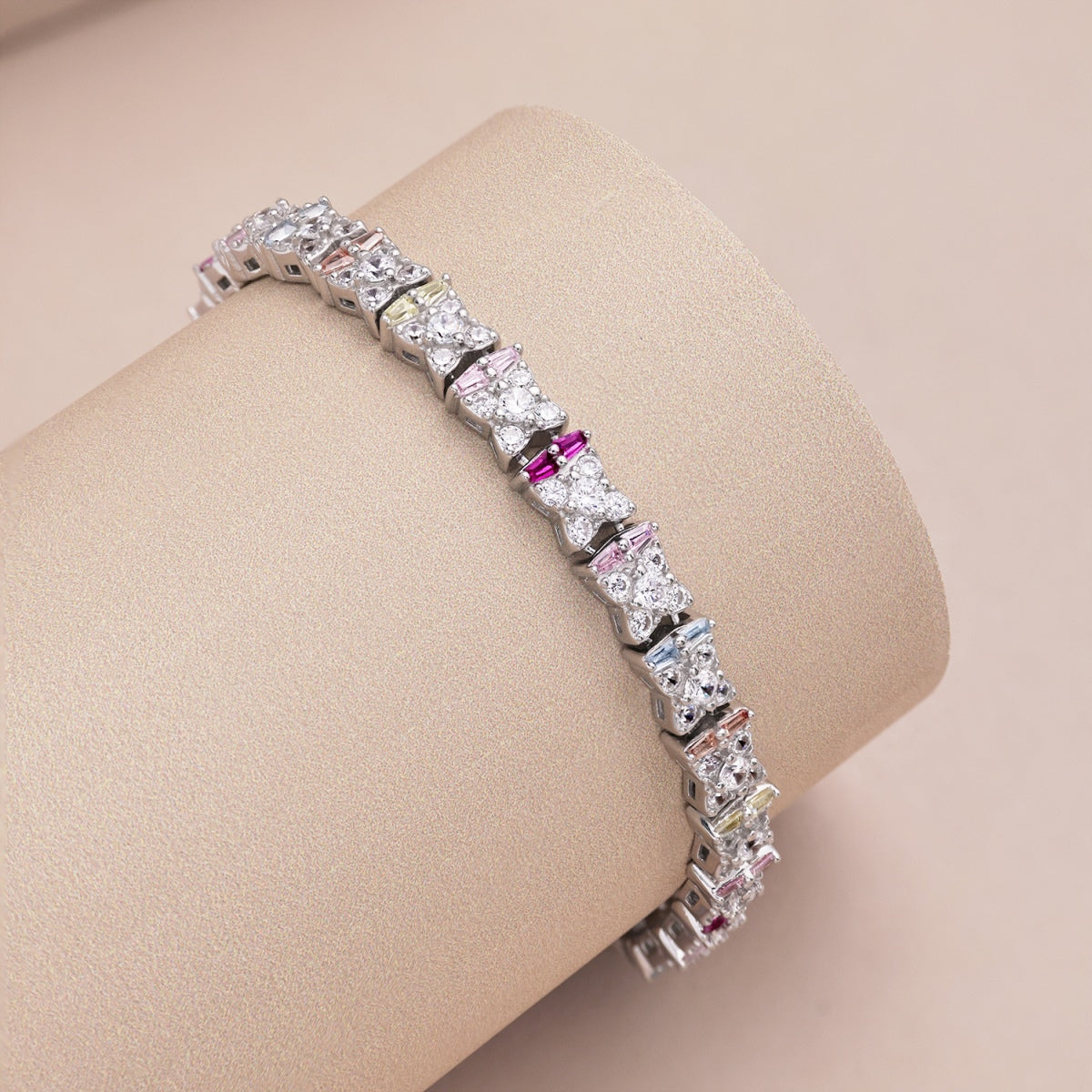 [ELAN LUXE]Unique Colorful Flower Shape Daily Bracelet