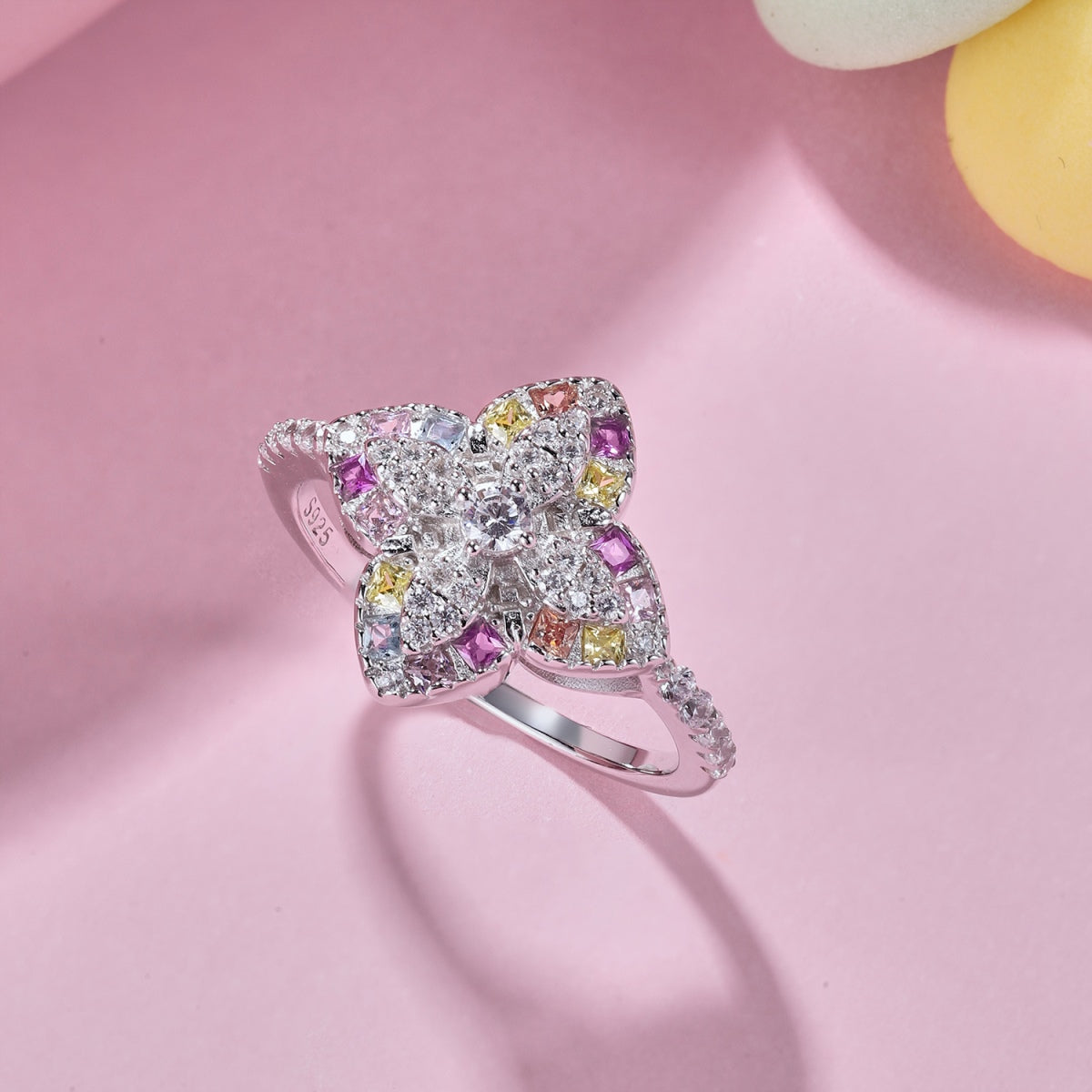 [ELAN LUXE]Luxurious Colorful Flower Shape Banquet Ring