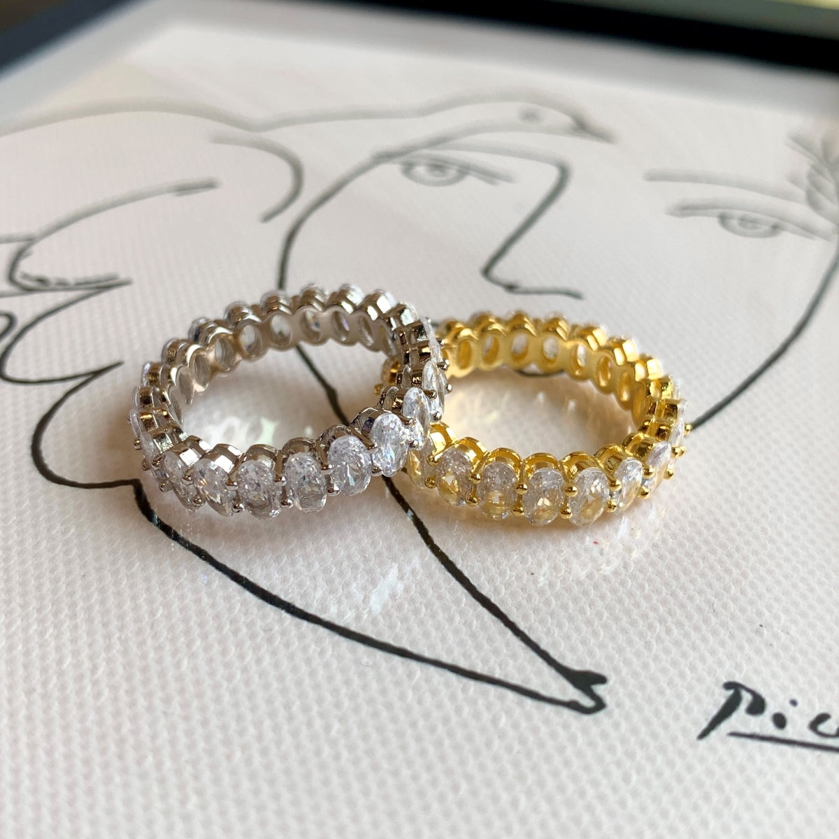 [ELAN LUXE]Ornate Oval Cut Tennis Ring