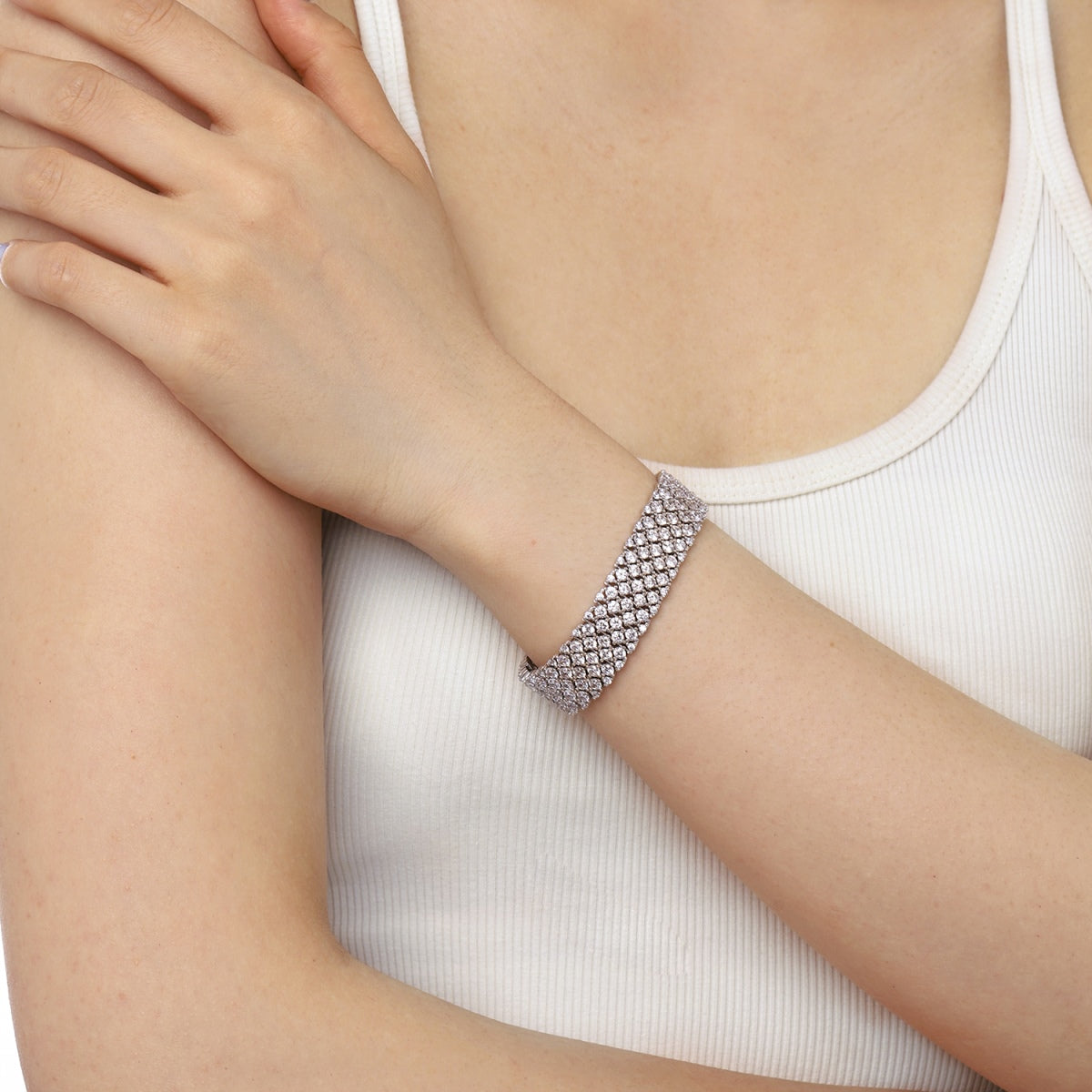 [ELAN LUXE]Ornate Elegant Round Cut Party Bracelet