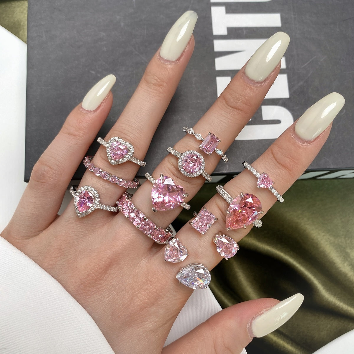 [ELAN LUXE]0.5 Carat CaratEternity Charming Heart Shape Lover Ring