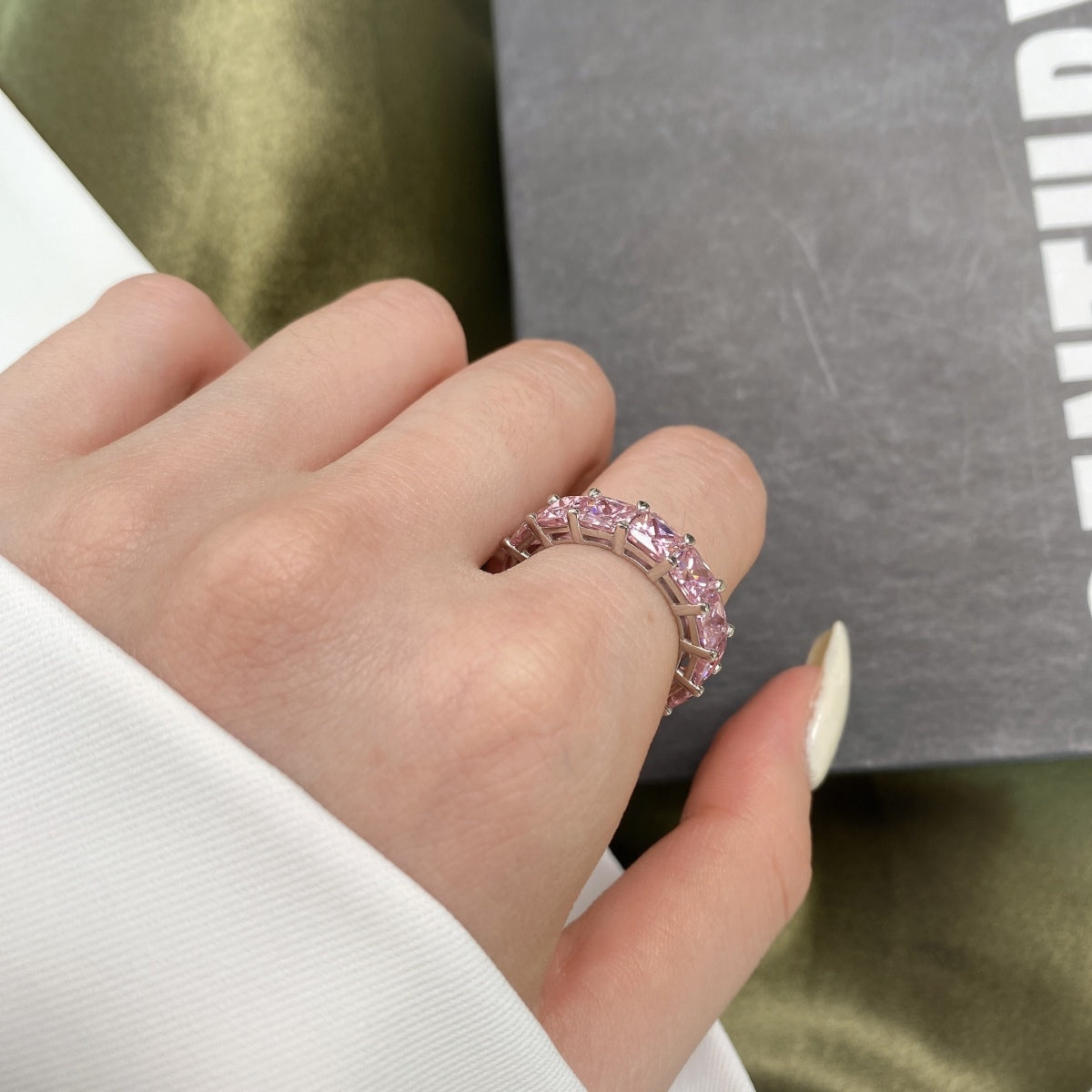 [ELAN LUXE]Elegant Princess Cut Tennis Ring