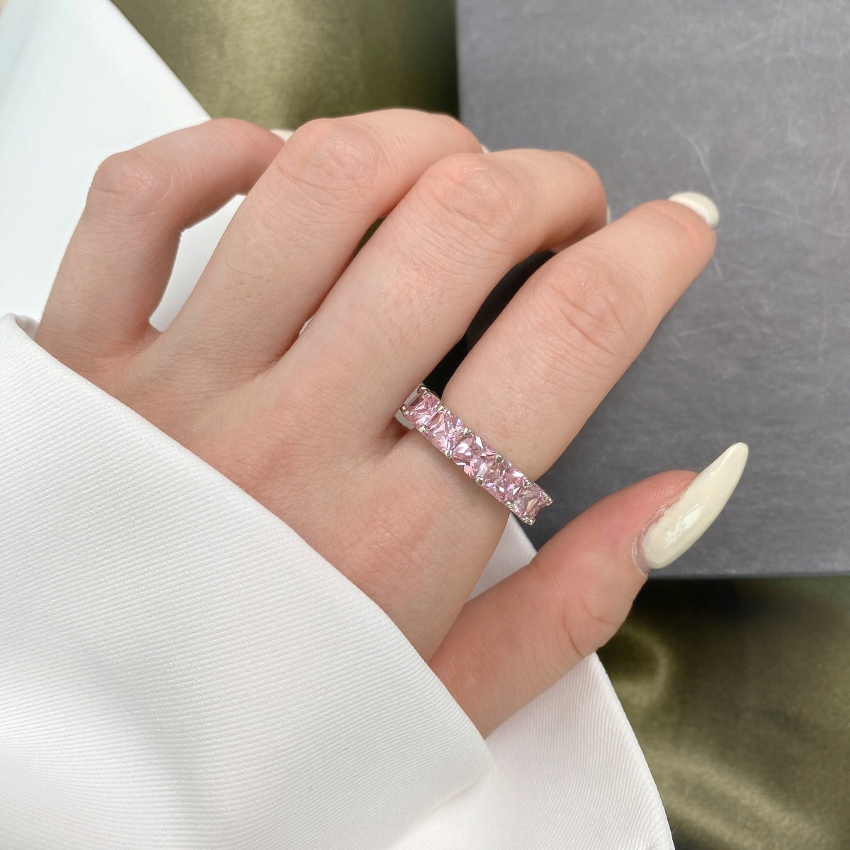 [ELAN LUXE]Elegant Princess Cut Tennis Ring