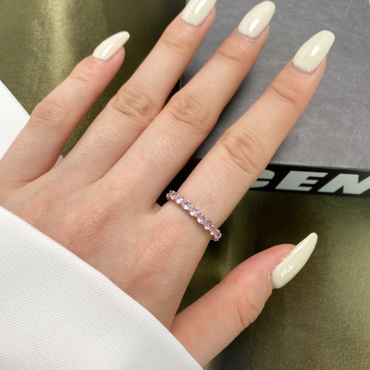 [ELAN LUXE]Sparkling Round Cut Tennis Ring