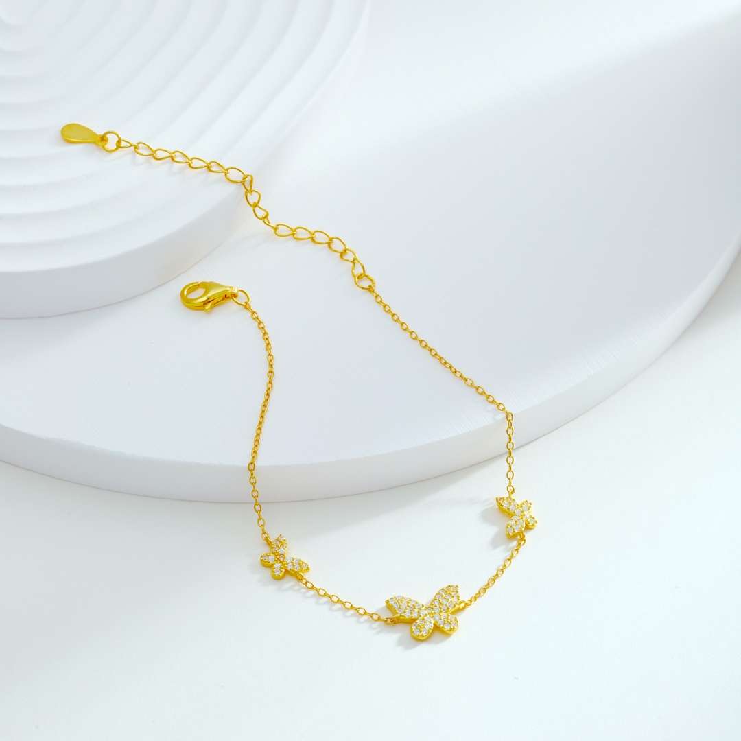 [ELAN LUXE]Delicate Butterfly Pendant Bracelet