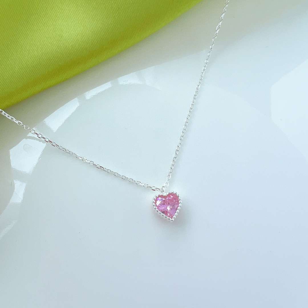 [ELAN LUXE]Ornate Heart Shape Necklace