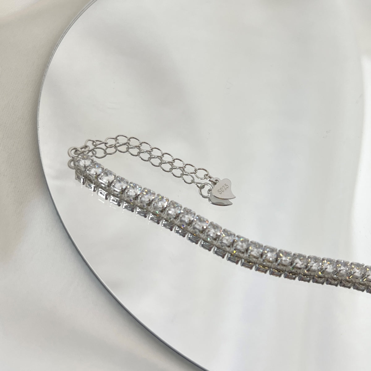 [ELAN LUXE]Sparkling Round Cut Daily Bracelet