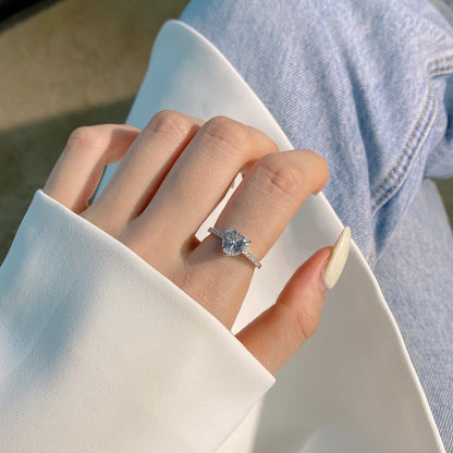 [ELAN LUXE]2.0 Carat Dazzling Lustrous Heart Cut Lover Ring