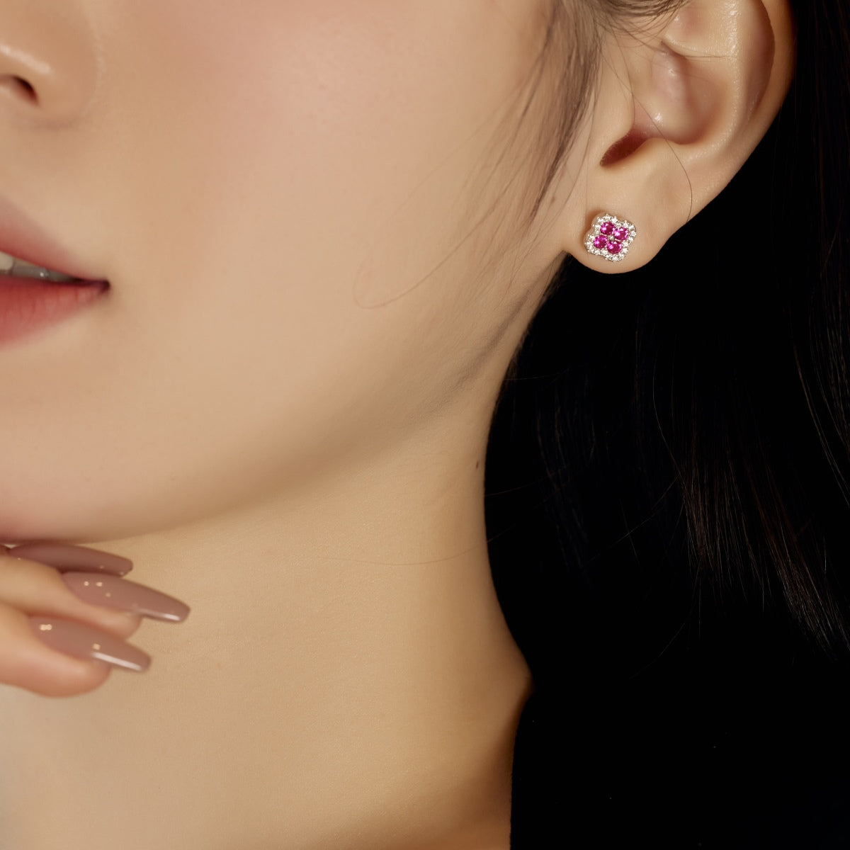 [ELAN LUXE]Four-Leaf Clover Flower Shaped Earrings