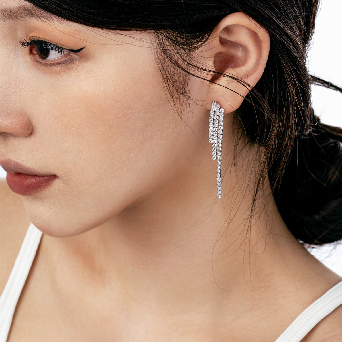 [ELAN LUXE]Luxurious Dainty Banquet Earrings