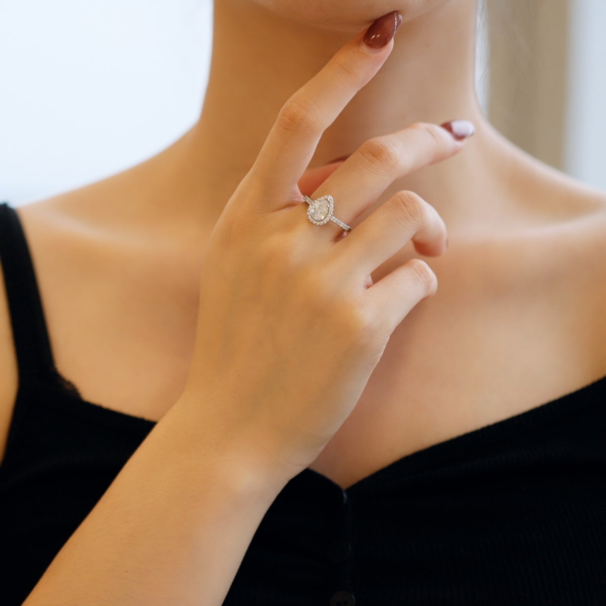 [ELAN LUXE]1.0 Carat Luxurious Resplendent Water Drop Shape Wedding Ring