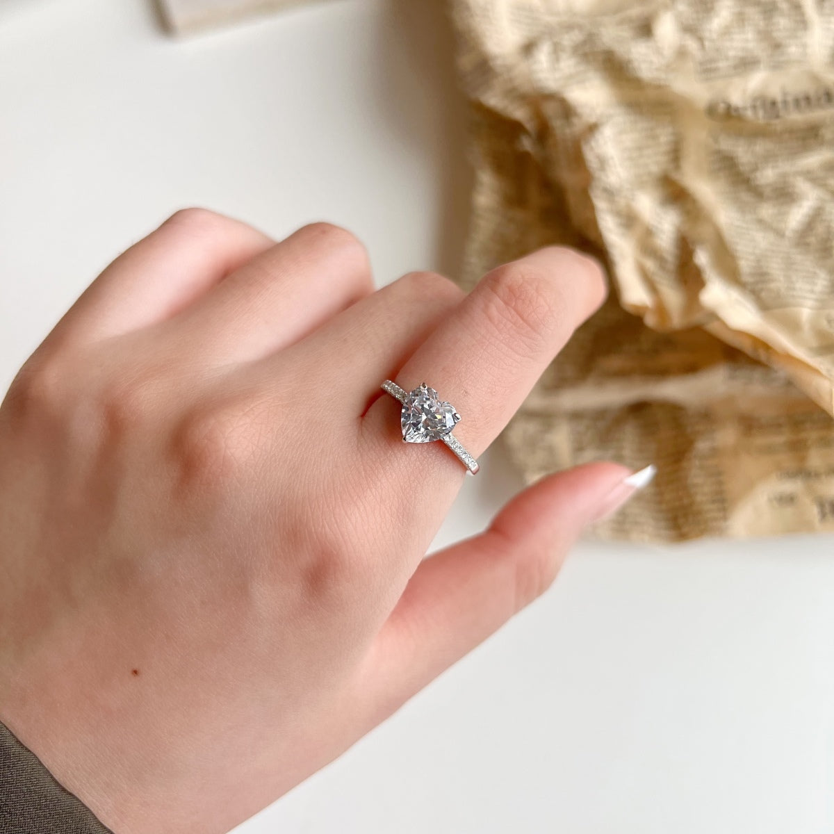 [ELAN LUXE]2.0 Carat Dazzling Lustrous Heart Cut Lover Ring