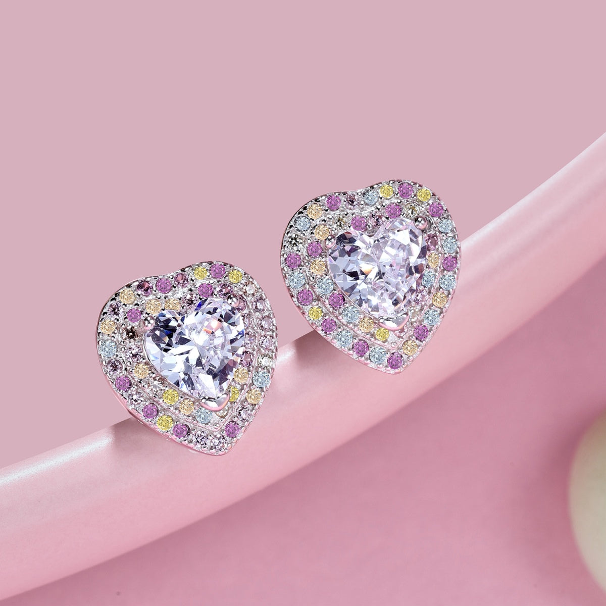 [ELAN LUXE]Dazzling Heart Shape Lover Earrings