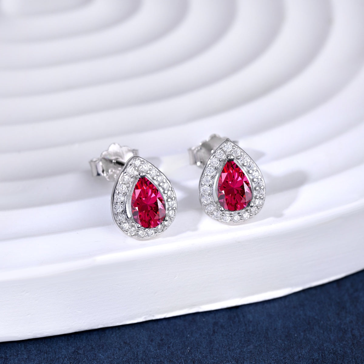[ELAN LUXE]Luxurious Water Drop Shape Earrings