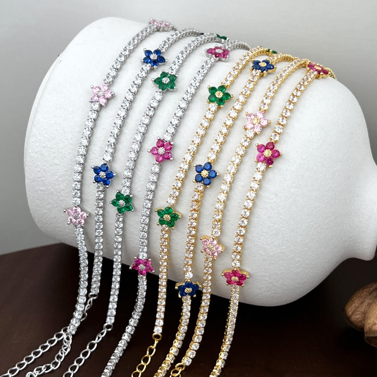 [ELAN LUXE]Sparkling Flower Shape Tennis Bracelet