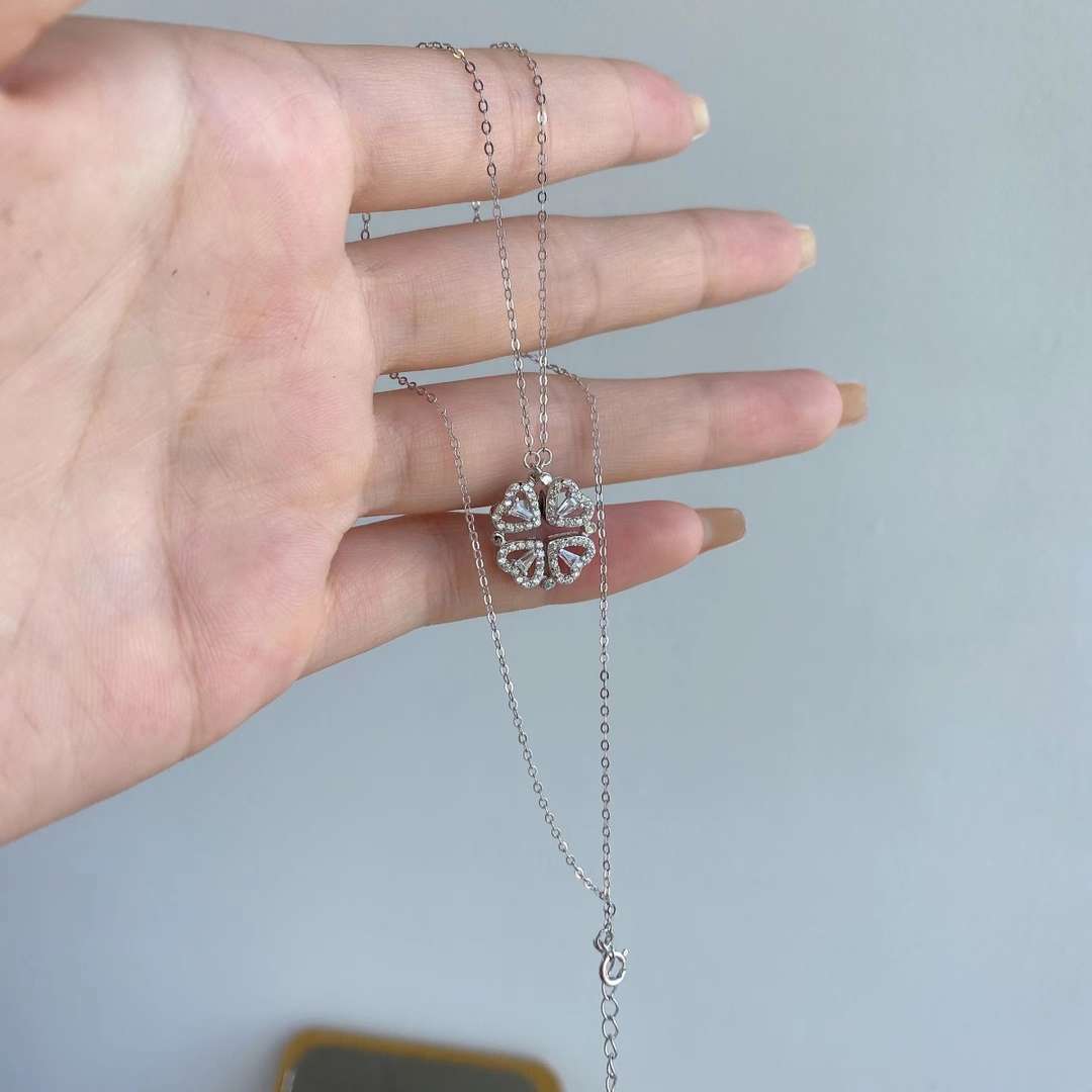 [ELAN LUXE]Ornate Heart Cut Flower Shape Necklace
