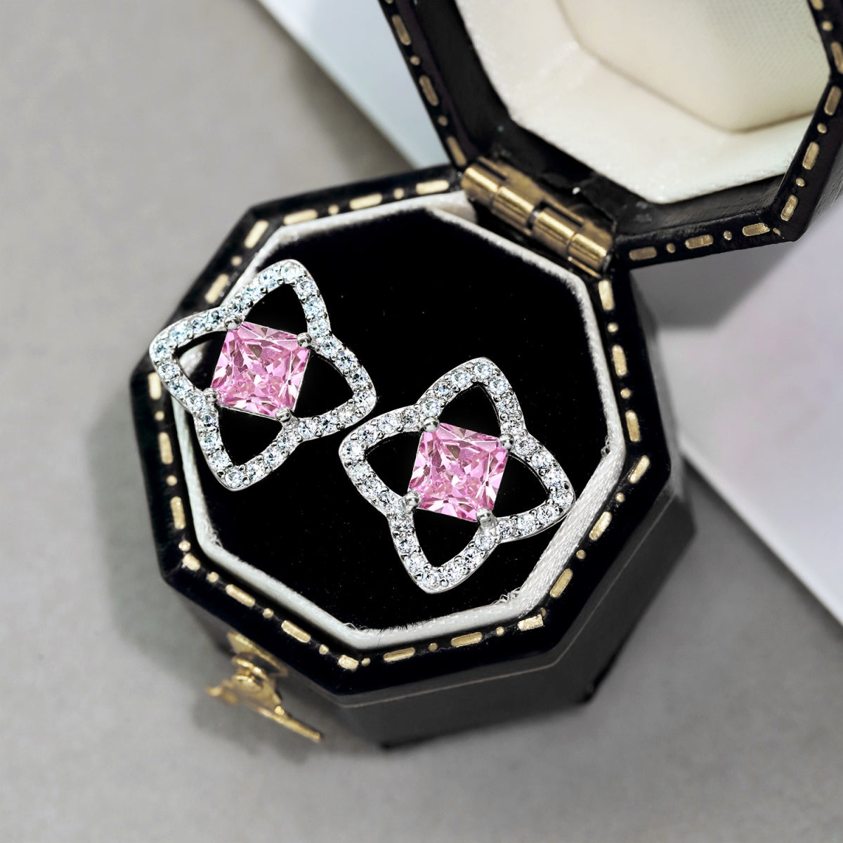 [ELAN LUXE]Elegant Star Shape Princess Cut Daily Earrings