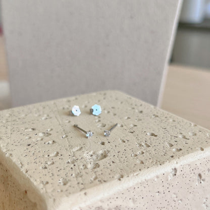 [ELAN LUXE]Delicate Solitaire Earrings