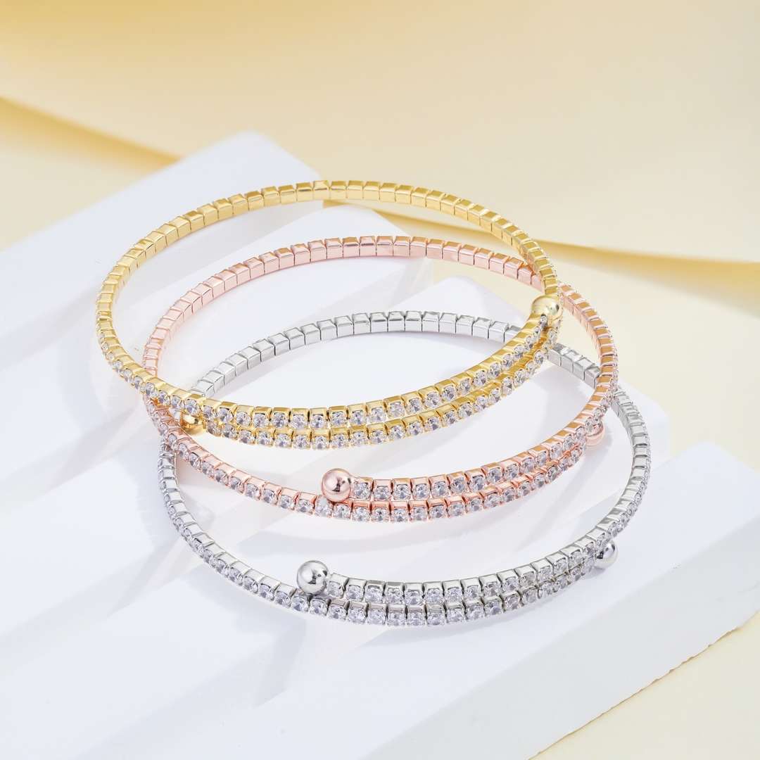 [ELAN LUXE]Row of Diamonds Round Fashion Bracelet