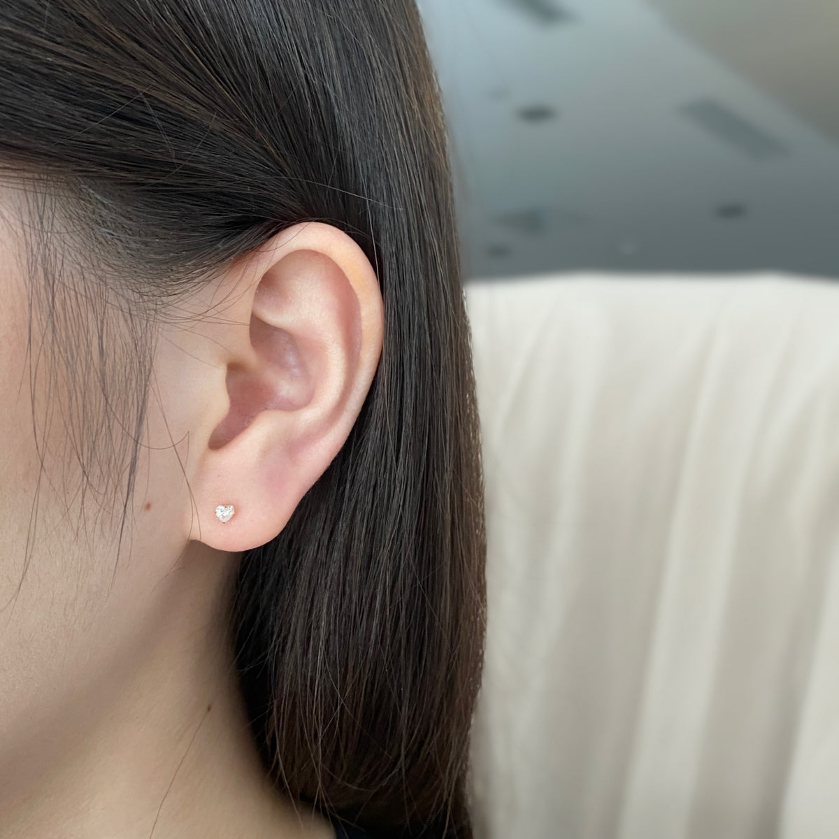 [ELAN LUXE]Sparkling Heart Shaped Simple Earrings
