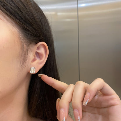 [ELAN LUXE]Dazzling Square Shape Earrings