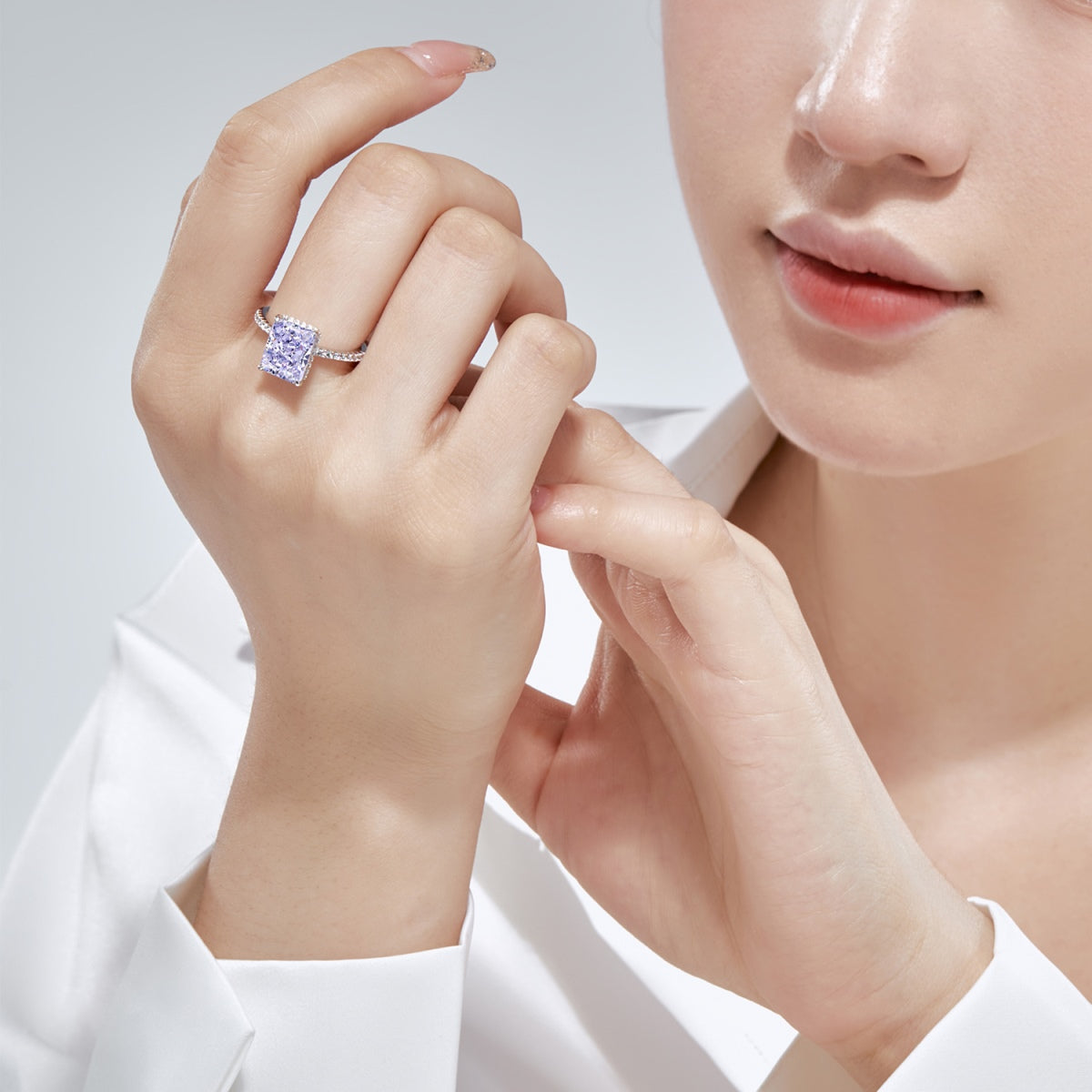 [ELAN LUXE]4.0 Carat Luxurious Engagement Ring