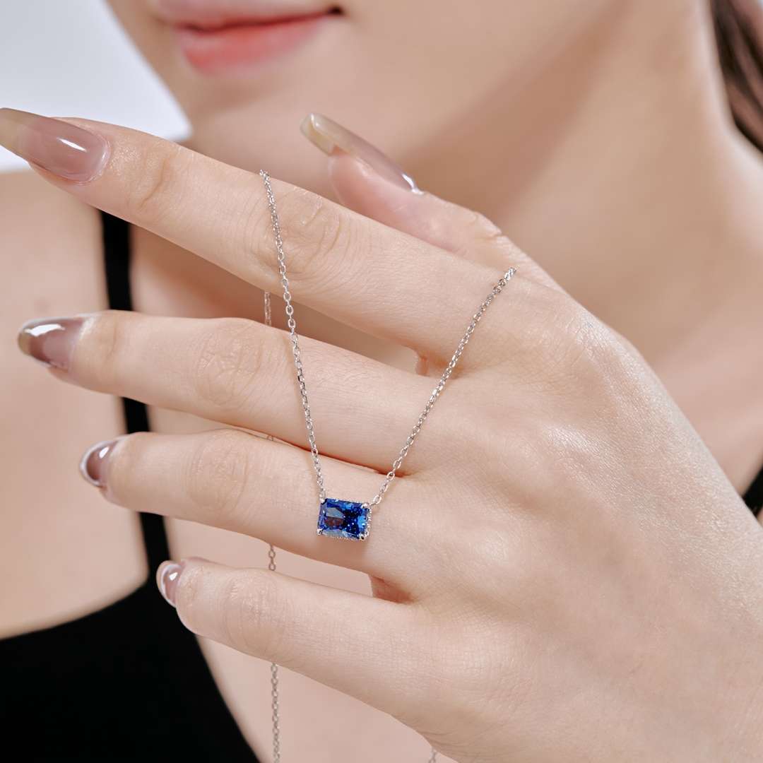 [ELAN LUXE]Luxurious Square Shape Colorful Necalack