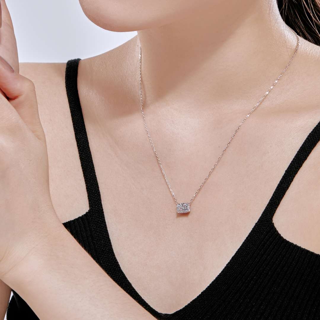 [ELAN LUXE]Luxurious Square Shape Colorful Necalack