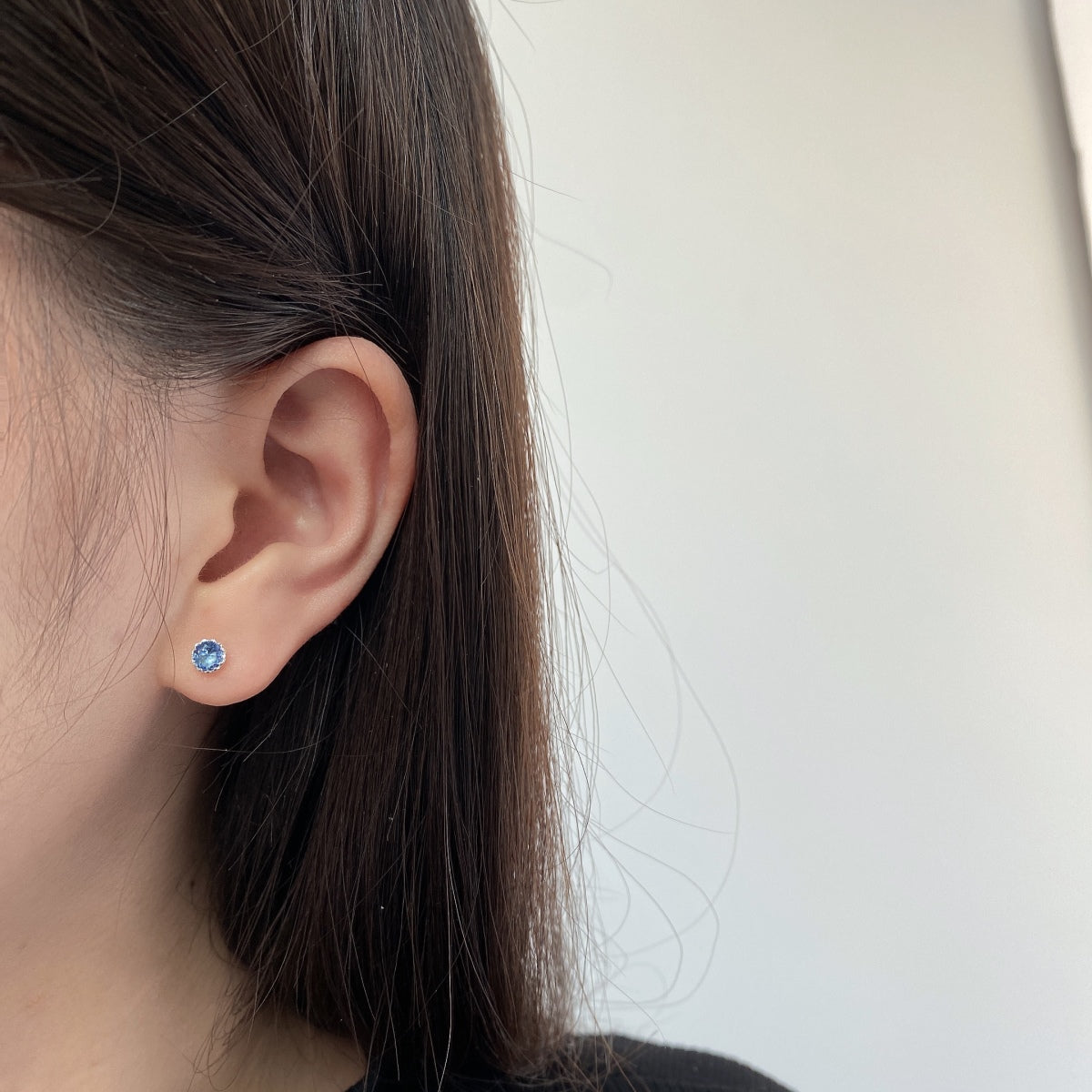 [ELAN LUXE]Sparkling Colorful Round Shape Earrings